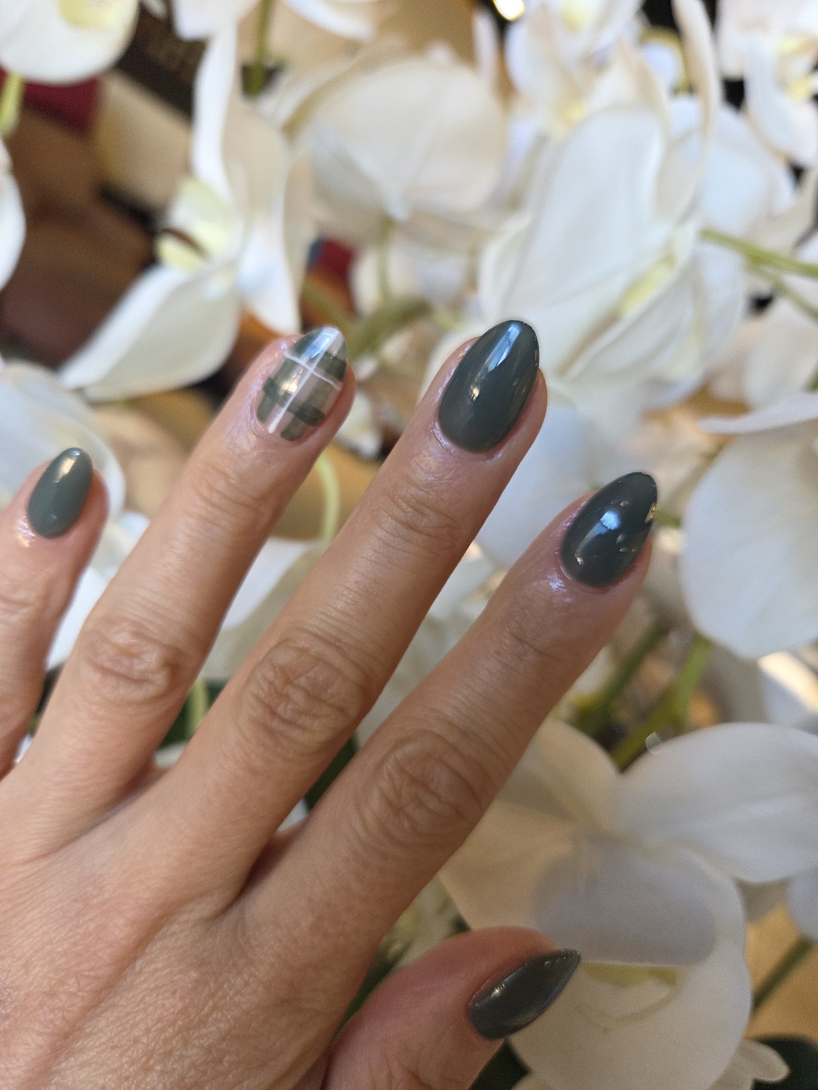 5Th Avenue Nails at DTC nail photo 2